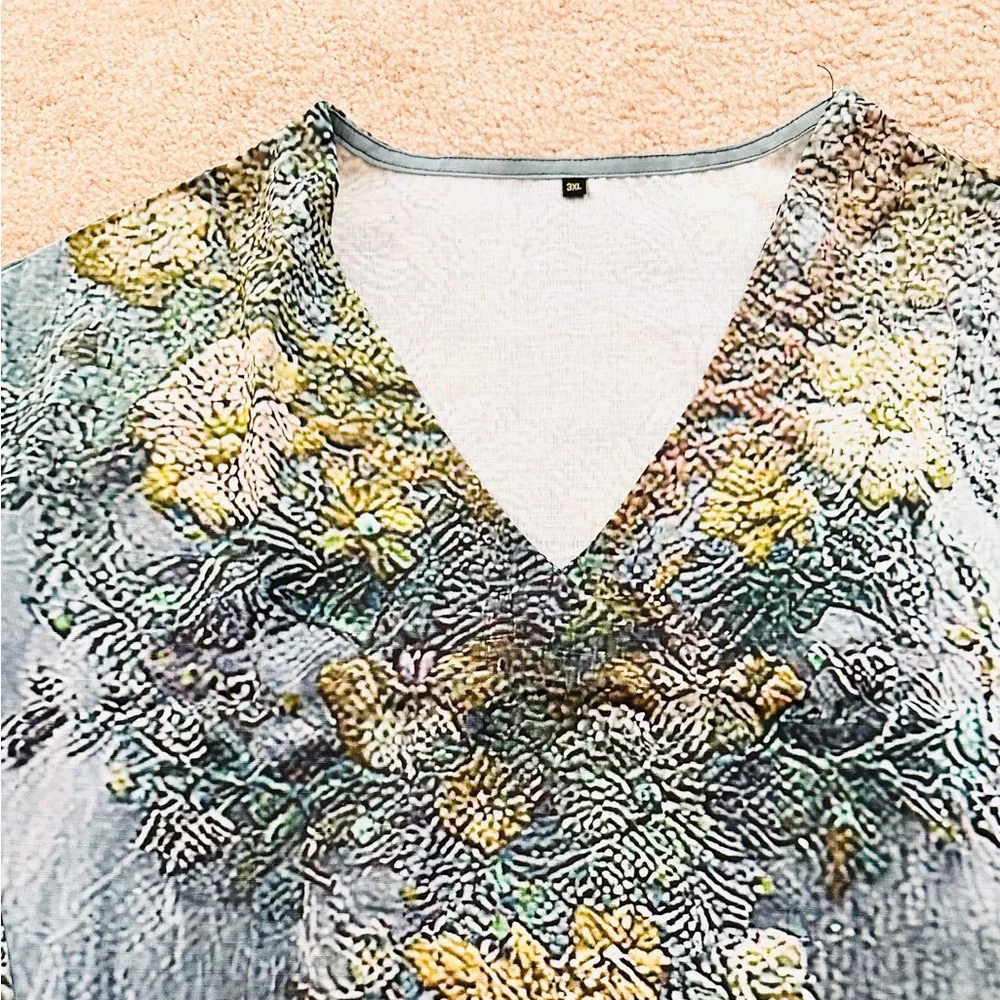 Embroidered Print V-Neck Blouse in Blue and Green - Picture 3 of 4